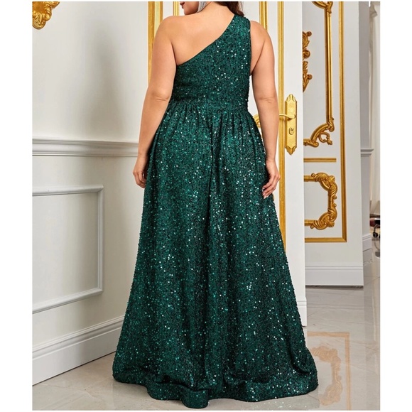 Plus Sequin One Shoulder Evening Formal Party Wedding Dress - Picture 2 of 4